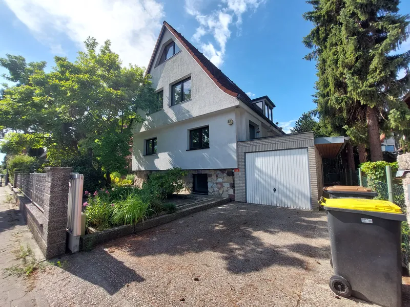 Wohlfühloase in Rudow im Zweifamilienhaus / Erstbezug nach Sanierung — photo 1